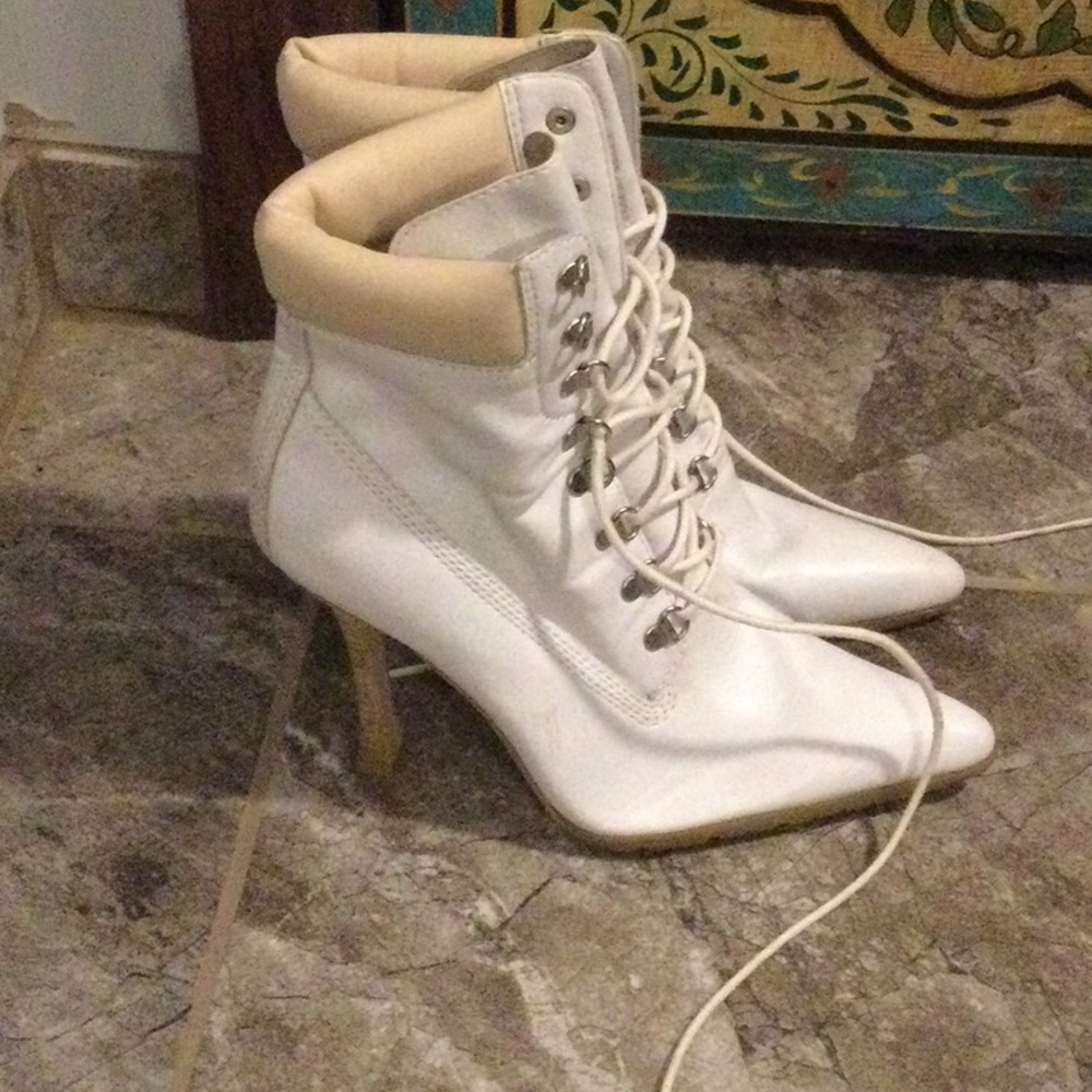 High heel boots